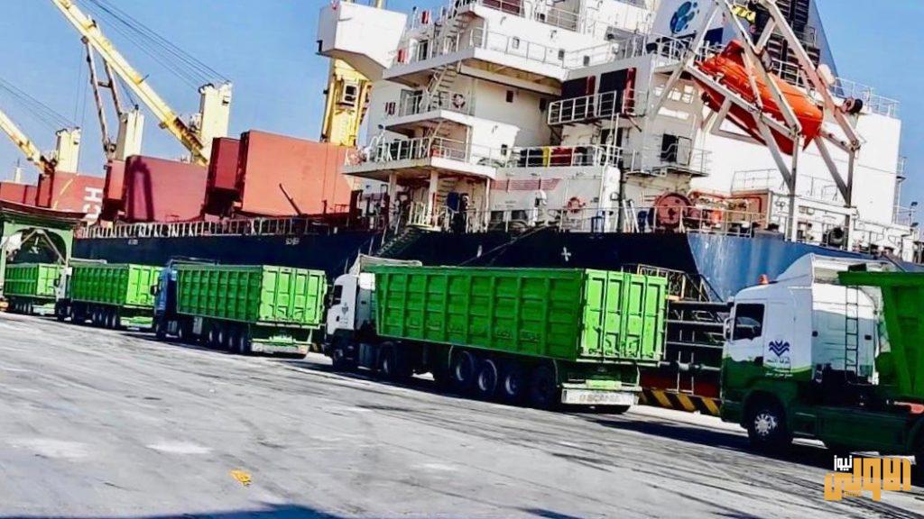 بالصور .. تسريع آلية النقل في تفريغ ونقل مفردات البطاقة التموينية 7 54649C45 4C39 4DF6 ACCA 7F7249CEC709