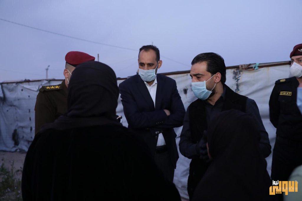 بالصور .. محمد الحلبوسي يتفقد مخيمات النازحين 16 A6AF4474 F260 4456 AD2E F27B24A8FBE7