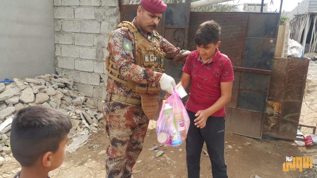 بالصور .. مباشرة الأستخبارات العسكرية بتوزيع اكثر من ١٢٠ سلة غذائية في جلولاء 28 AD4FCFE8 B303 4056 95EA 51AF5F2D840D