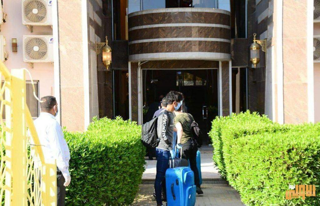 بالصور .. العتبة الحسينية تستقبل (95) عائداً من خارج العراق 19 0FD76E23 B9B7 49A2 B239 6A1FACFB36E8