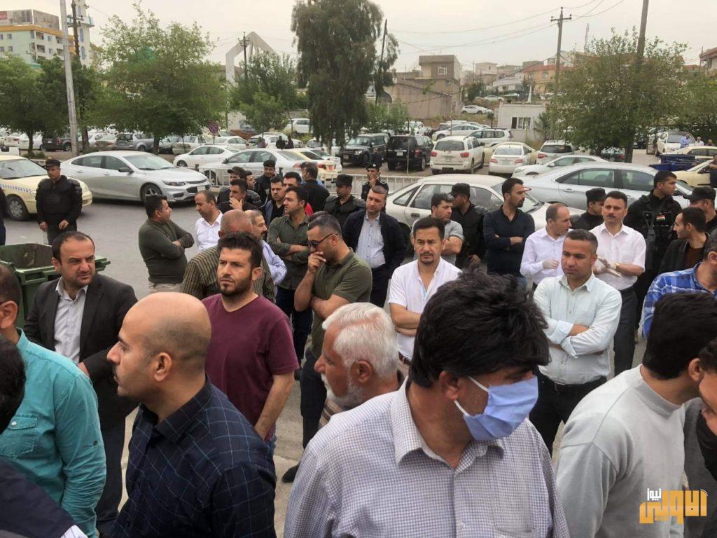بالصور .. وقفة احتجاجية لموظفي مديرية التربية في اقليم كردستان 11 21C7C84C D4AD 443A AACE DF67E063D760