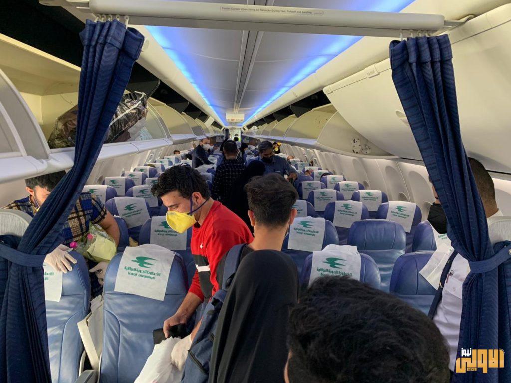 بالصور .. إعادة (142) عراقياً عالقاً في الهند 21 22AA7A92 CCEB 479D BDD2 B9210D2AC2A6