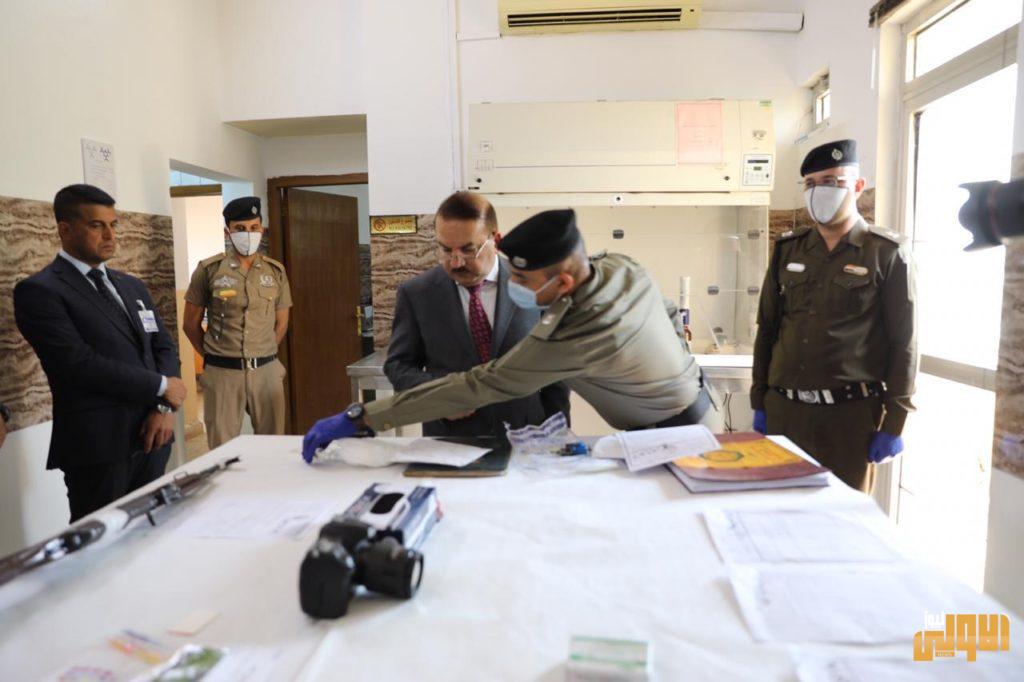 وزير الداخلية يتفقد مديرية تحقيق الادلة الجنائية ويؤكد على الارتقاء بمستوى الأداء 6 4E2C0B70 F15A 4F2A 95E9 FB123870B726