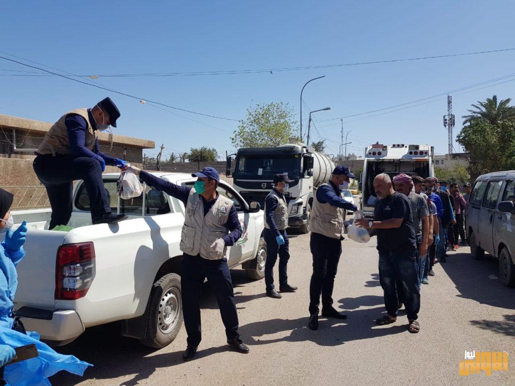 بالصور..الشرطة المجتمعية توزع المساعدات الغذائية على العمال في بغداد 9 662F0E04 4526 4974 B2C8 0D1273489CBE