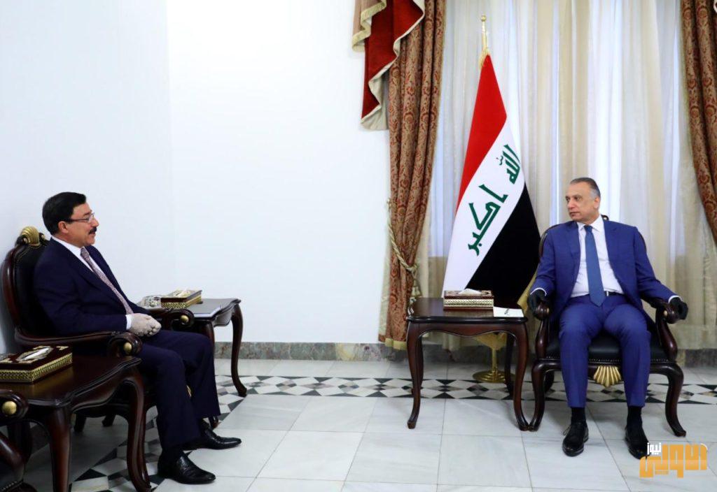 رئيس الوزراء المكلف السيد مصطفى الكاظمي يستقبل وزير الصحة ومحافظ البنك المركزي كلا على انفراد 6 71A2D718 0153 4CA3 B102 43E124544038