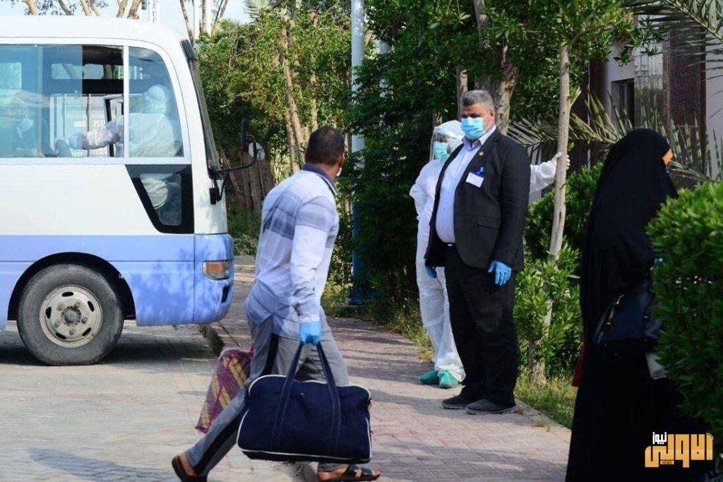 بالصور .. العتبة الحسينية تستقبل (95) عائداً من خارج العراق 16 72EC479D E69C 46CF 8C1F E21BD13D6613