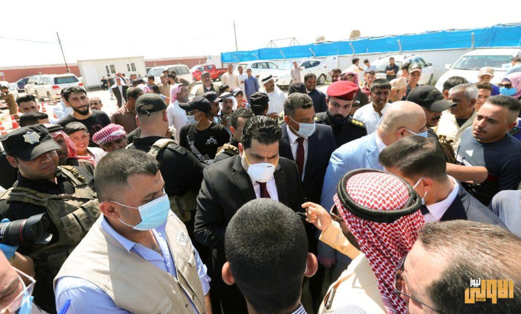 بالصور .. وزير الهجرة في زيارة تفقدية لمخيمات النازحين 7 B8DD4432 09A7 46BF BD63 692A8066C1F0