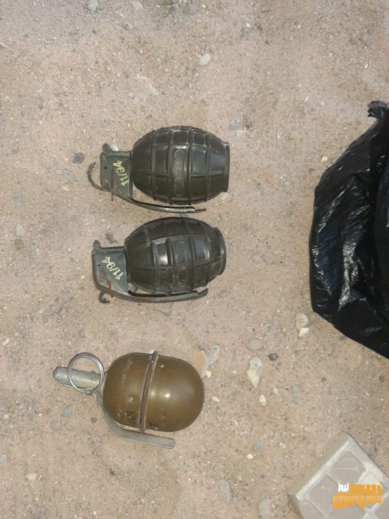 بالصور معالجة ثلاث رمانات معلقة بباب أحد المواطنين بالبصرة 6 62962020f86fda5c 1496 4ff2 afb8 9477abe1d3c7