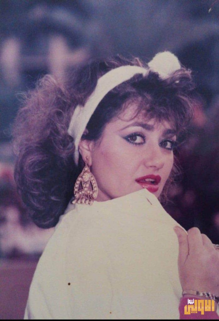 شاهد- ليلى علوي تعيد نشر ازياء ارتدتها قديما وعادت موضة من جديد 21 FB IMG 1595015181703