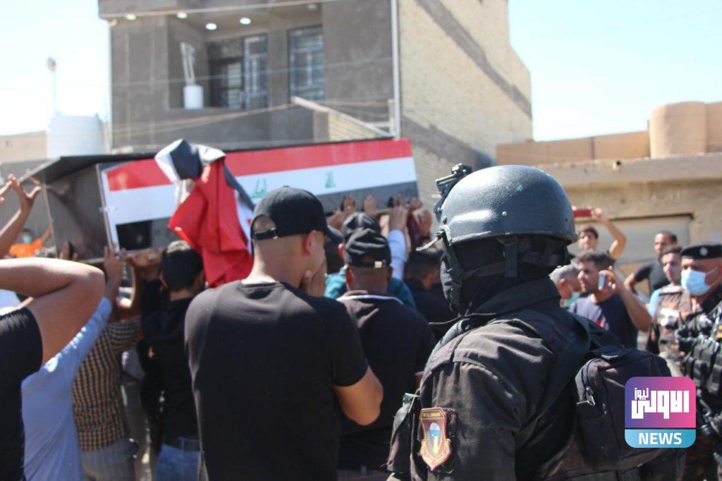 على رأس المُشيعيين عبد الوهاب الساعدي يودع العقيد الرُكن هشام محمد إلى مثواه الأخير (صور) 10 755F5E5F 9026 4BD9 A630 A0F9807D63FC