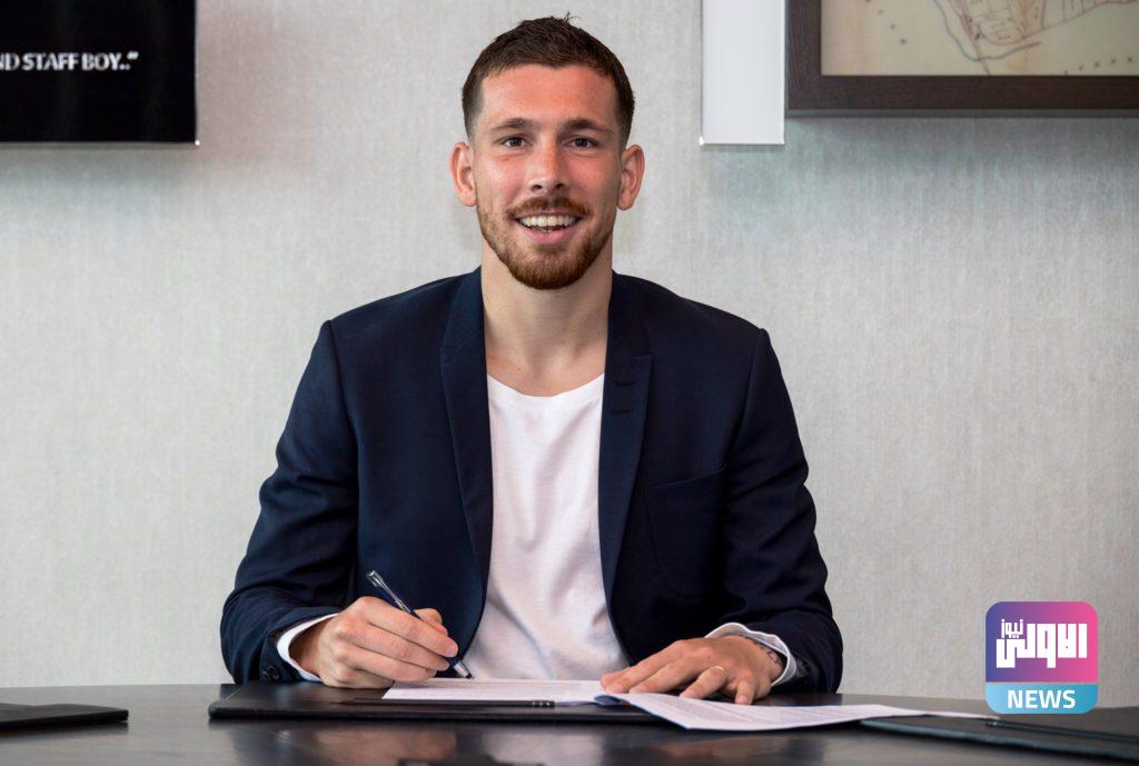 توتنهام يتعاقد مع هويبيرغ من ساوثهامبتون 4 EfKIgkkX0AEbFI2