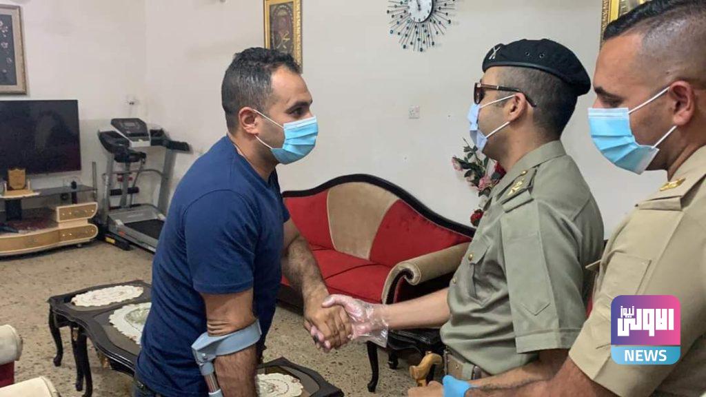 نخبة من الضباط يزورون ملازم الشرطة وسام الزبيدي ويقدمون له الشكر على حسن تعامله وشجاعته في الواجب 4 FB IMG 1597944739977