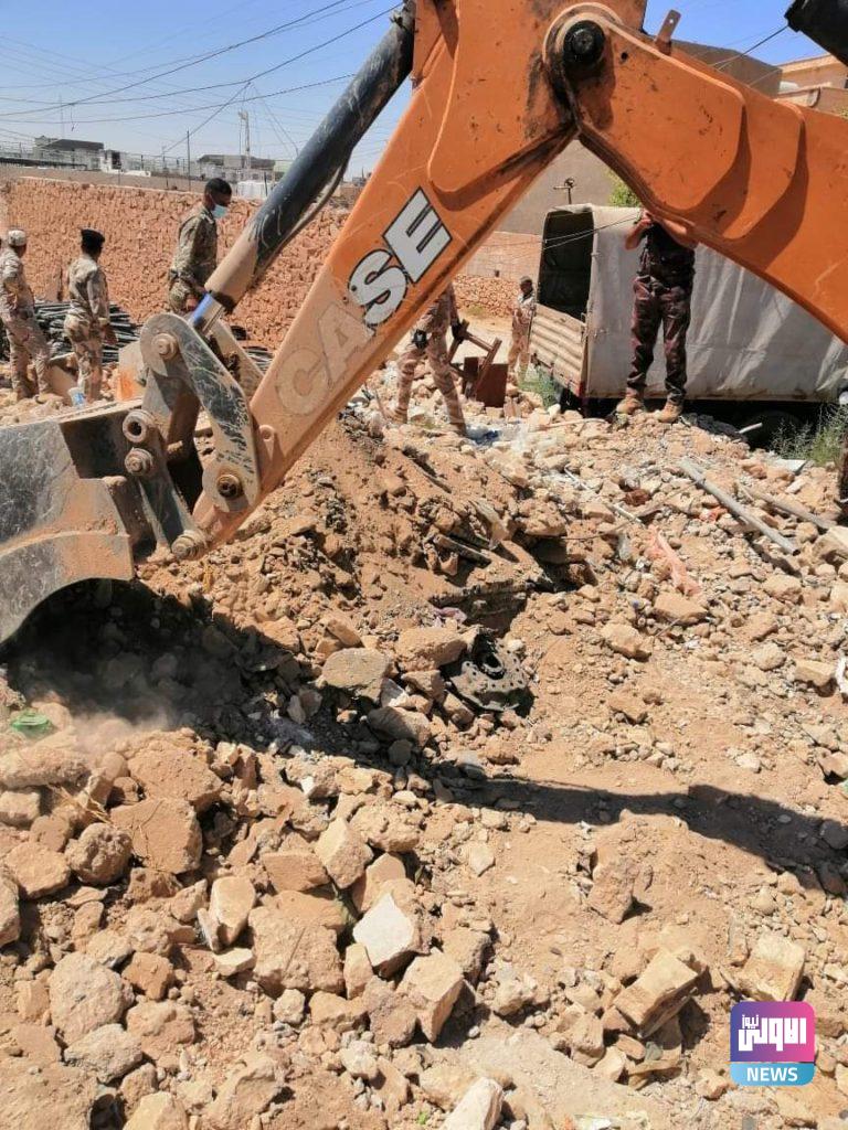 قيادة عمليات الجزيرة تعثر على كدس عتاد من مخلفات ارهابيي داعش 4 FB IMG 1598101369773