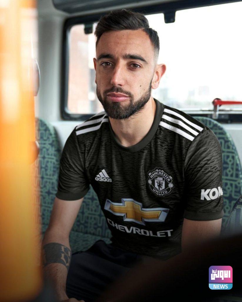 مانشستر يونايتد يعلن عن قميصه الاحتياطي للموسم الجديد 10 b7733fbd25718a3b270369c7bf076c55