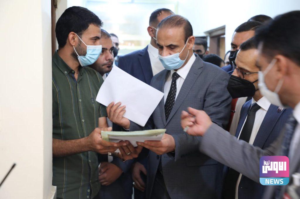 وزير العمل يزور محافظة الديوانية ويعلن اطلاق حصتها من اعانات الحماية الاجتماعية البالغة ٣٦٠٠ 8 0C228652 B3AC 49E4 A02E 8298A7213486
