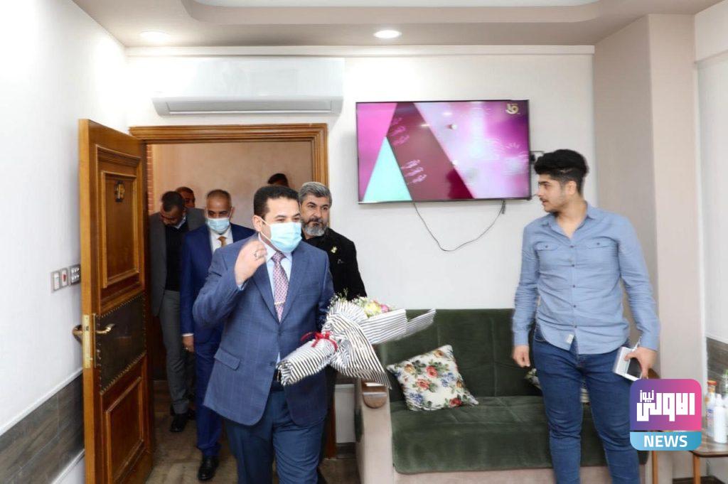 الأعرجي يزور الفنان الكبير ياس خضر ويطلع على حالته الصحية (صور) 8 8DACF869 79F2 41CA A6F8 4F2DD2D0147B