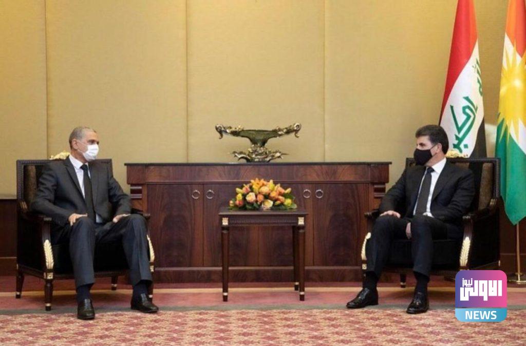 الكاظمي يبعث وزير الداخلية للتعزية في وفاة المؤرخ الكردي كمال مظهر ( صور ) 9 B22668D2 B108 44AB BEA1 F3070CFB45DA