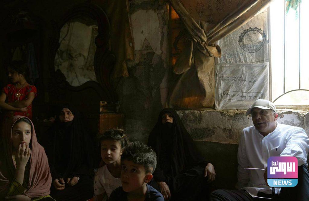 الكاظمي يتفقد منازل عدد من المواطنين في محافظة واسط (صور) 13 4B7B47E1 2107 4368 9FC8 065EA86013BA