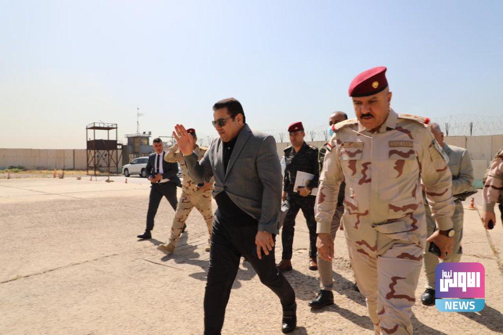 مستشار الأمن القومي ونائب العمليات المشتركة يصلان إلى سامراء 12 6BBA63E7 CC7B 417C BB33 784A89F34C71
