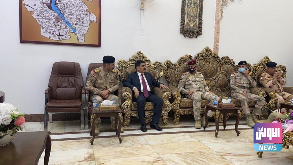 وزير الدفاع يصل إلى نينوى على رأس وفد أمني رفيع ويتفقد القطعات العسكرية 10 2AFF6C37 2A51 46B5 998B 9DA3F6F67130