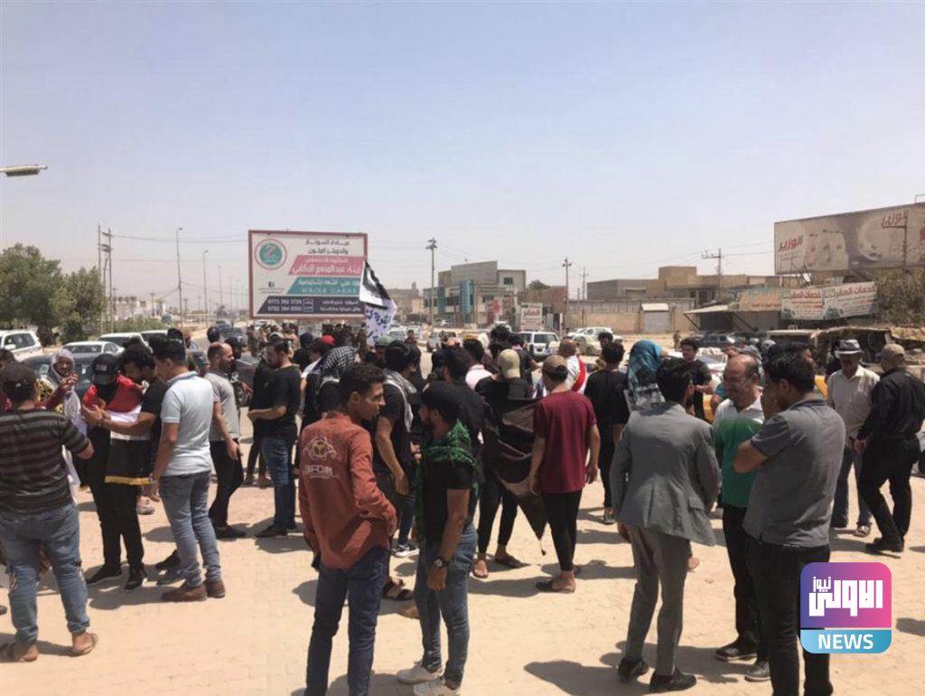 إنطلاق تظاهرة بالديوانية للمطالبة بالكشف عن قتلة المتظاهرين (صور) 12 5CB2440A 9A41 44A5 BD1D 30499E0C5692