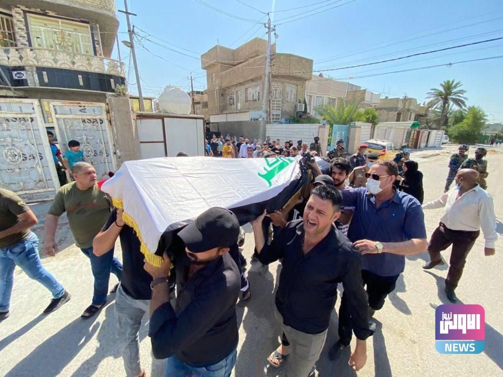 العشرات يشيعون جثمان الضابط "نبراس فرمان" في العاصمة بغداد (صور) 6 IMG 20210607 173504 673