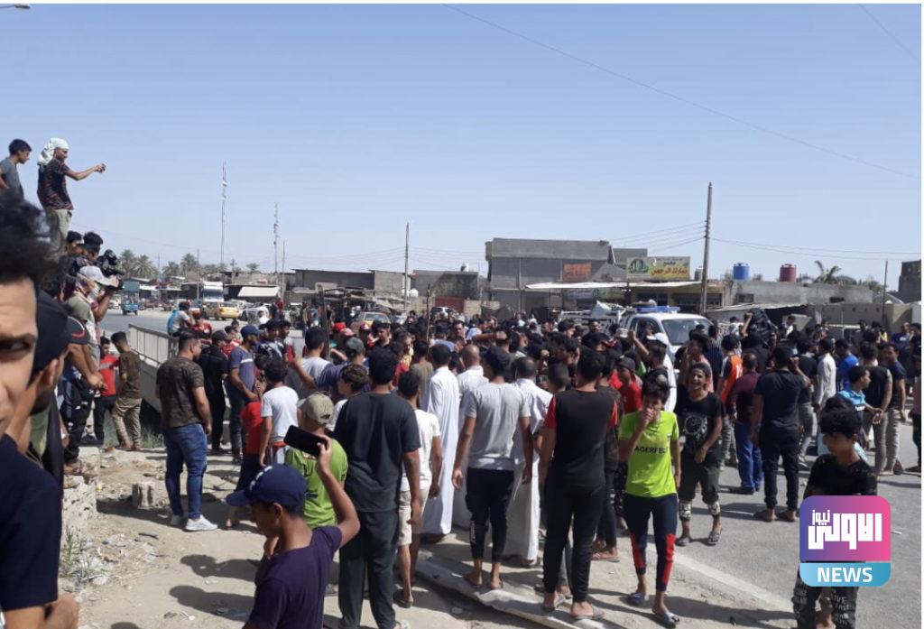 متظاهرون يغلقون بالاقفال دائرة توزيع كهرباء كربلاء (صور) 12 2D3E8DBE 4CBB 4C16 890D 1D0A4B8074AE