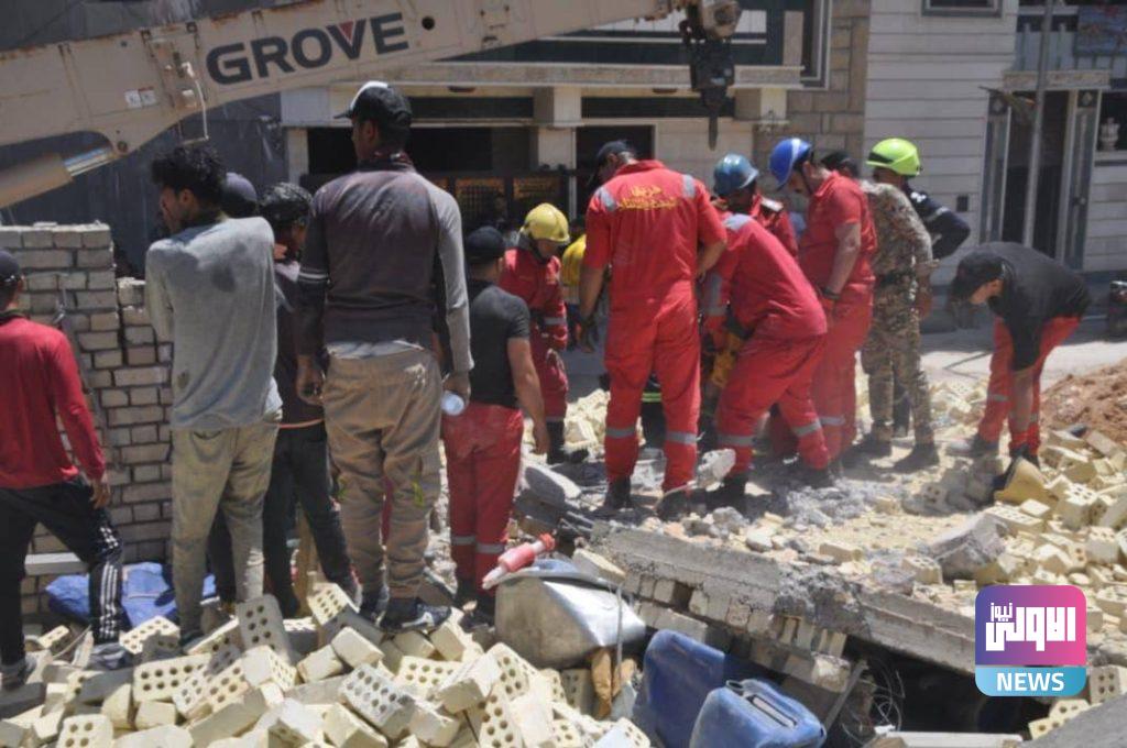 مصرع عاملين بانهيار سقف منزل في بغداد (صور) 20 52D8065F 49D8 43B7 BCA8 073328061BA1