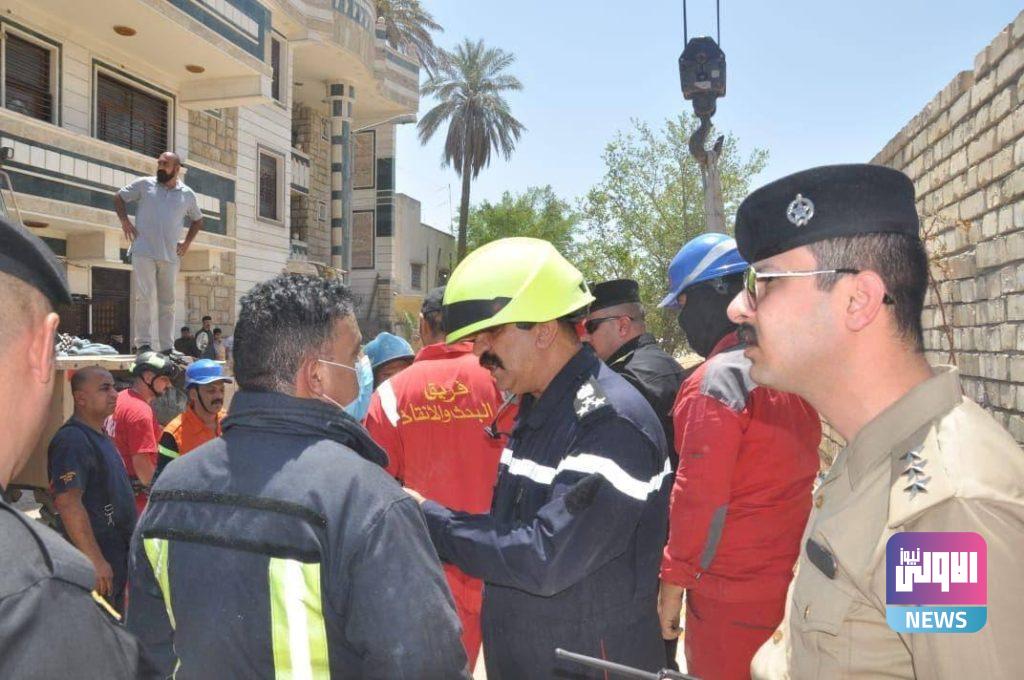 مصرع عاملين بانهيار سقف منزل في بغداد (صور) 22 DED4BD74 9D20 481D A661 C0A425C06E67