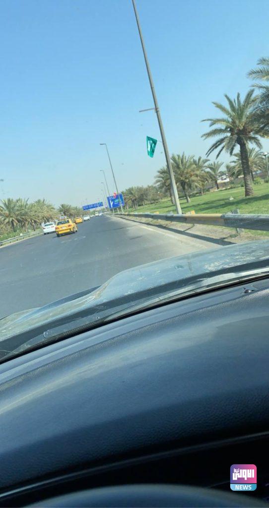 اعلام الدول المشاركة في مؤتمر بغداد الاقليمي تزين طريق المطار (صور) 19 595A4134 4B26 4151 B500 5B7C2FFEEC2D