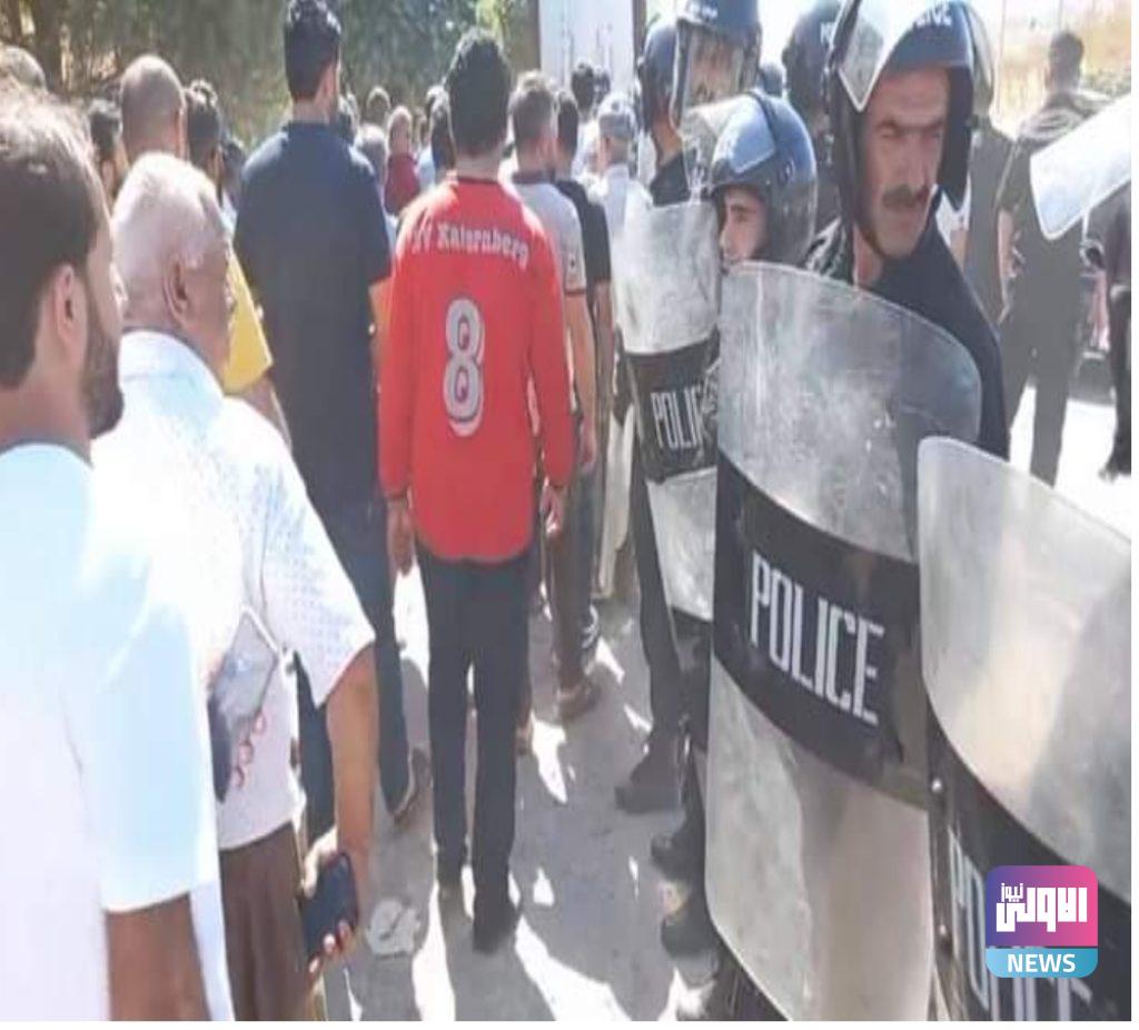 محتجون يقطعون طريقاً حيوياً في دهوك (صور) 6 IMG ٢٠٢١٠٩٠٣ ١٧١٤١٤