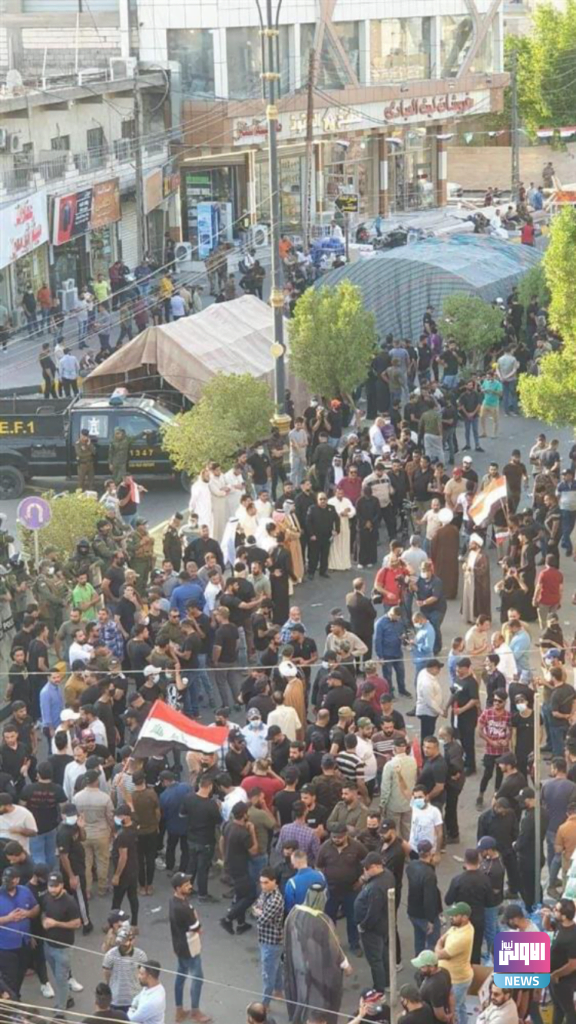 اعتصام مفتوح امام مفوضية الانتخابات في البصرة (صورة) 4 7552B83A CDEA 467C A3DD D72AF3B4A102