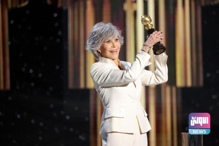 173 120229 jane fonda receives golden globe award 3